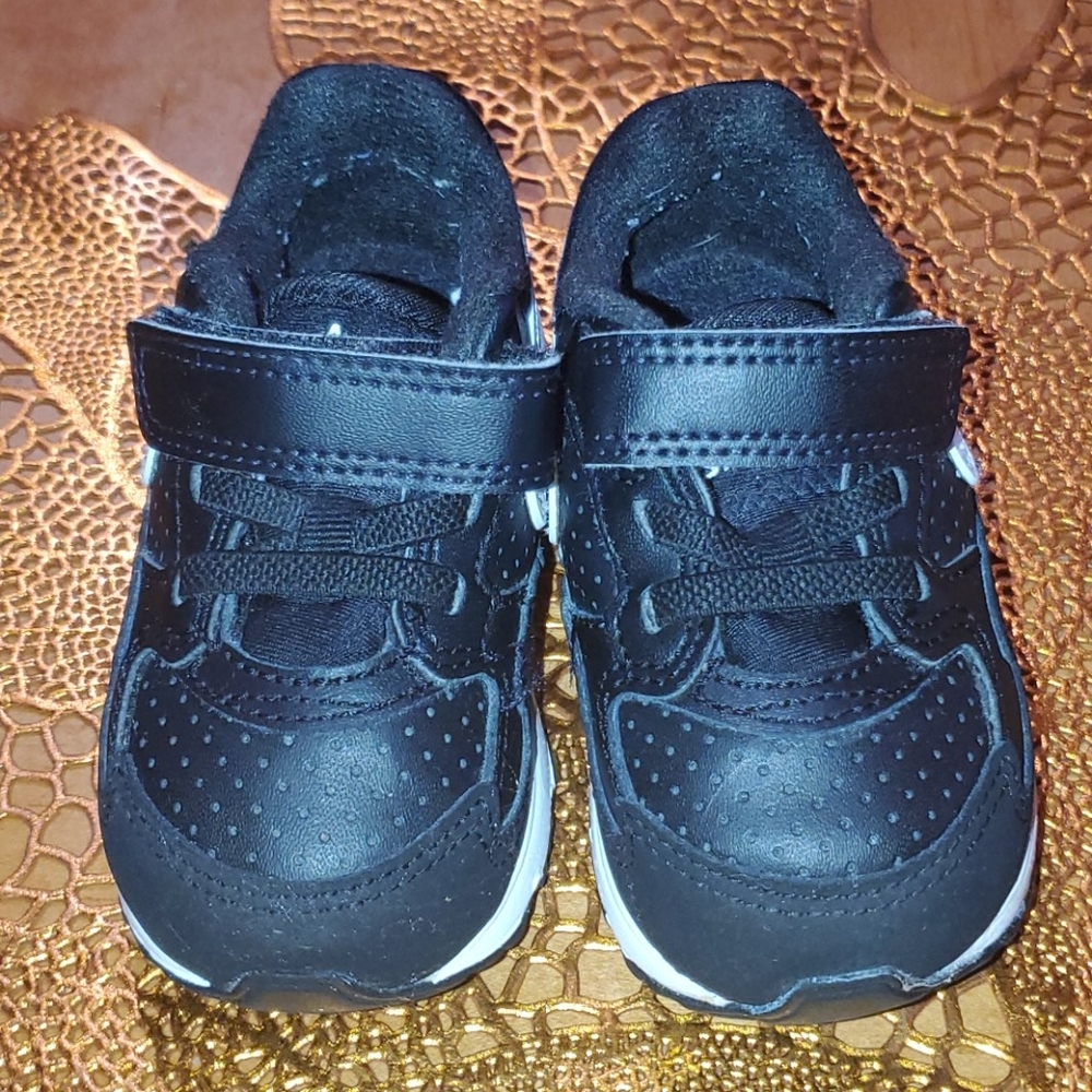 Nike Air Max ST toddler shoes - Picture 2 of 5